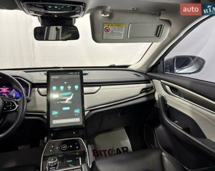 Серый Weltmeister EX5, объемом двигателя 0 л и пробегом 58 тыс. км за 25000 $, фото 32 на Automoto.ua