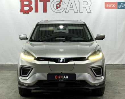 Серый Weltmeister EX5, объемом двигателя 0 л и пробегом 58 тыс. км за 25000 $, фото 4 на Automoto.ua