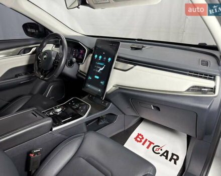 Серый Weltmeister EX5, объемом двигателя 0 л и пробегом 58 тыс. км за 25000 $, фото 44 на Automoto.ua