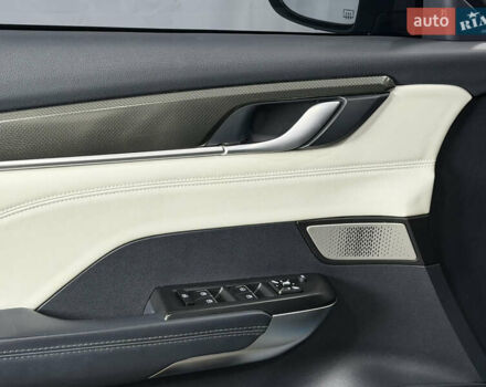 Серый Weltmeister EX5, объемом двигателя 0 л и пробегом 58 тыс. км за 25000 $, фото 37 на Automoto.ua