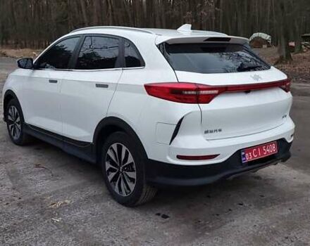 Білий Weltmeister EX5-Z, об'ємом двигуна 0 л та пробігом 48 тис. км за 22000 $, фото 4 на Automoto.ua