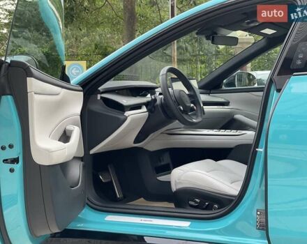 Синий Xiaomi SU7, объемом двигателя 0 л и пробегом 20 тыс. км за 44900 $, фото 5 на Automoto.ua