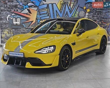 Жовтий Xiaomi SU7 Ultra, об'ємом двигуна 0 л та пробігом 4 тис. км за 82999 $, фото 2 на Automoto.ua