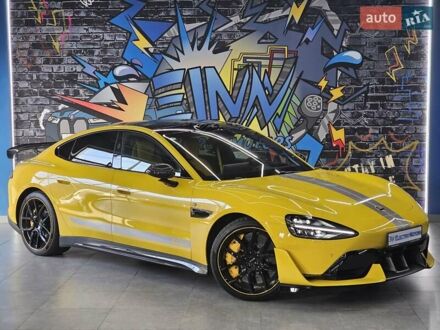 Жовтий Xiaomi SU7 Ultra, об'ємом двигуна 0 л та пробігом 4 тис. км за 82999 $, фото 1 на Automoto.ua