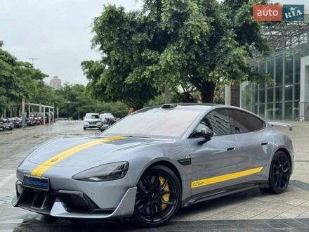 Серый Xiaomi SU7 Ultra, объемом двигателя 0 л и пробегом 4 тыс. км за 79999 $, фото 1 на Automoto.ua