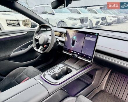 Зеленый Xiaomi SU7 Ultra, объемом двигателя 0 л и пробегом 5 тыс. км за 82000 $, фото 15 на Automoto.ua