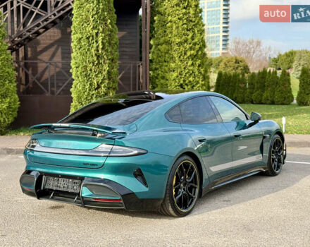 Зеленый Xiaomi SU7 Ultra, объемом двигателя 0 л и пробегом 1 тыс. км за 99999 $, фото 7 на Automoto.ua