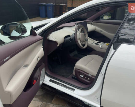 Білий Xiaomi YU7, об'ємом двигуна 0 л та пробігом 1 тис. км за 65000 $, фото 10 на Automoto.ua