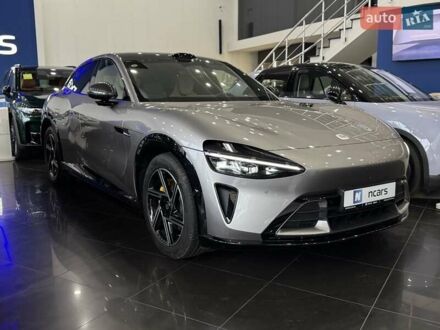 Серый Xiaomi YU7, объемом двигателя 0 л и пробегом 1 тыс. км за 61900 $, фото 1 на Automoto.ua