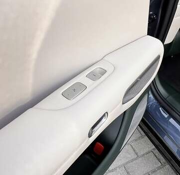 Синий Xiaomi YU7, объемом двигателя 0 л и пробегом 1 тыс. км за 65800 $, фото 27 на Automoto.ua