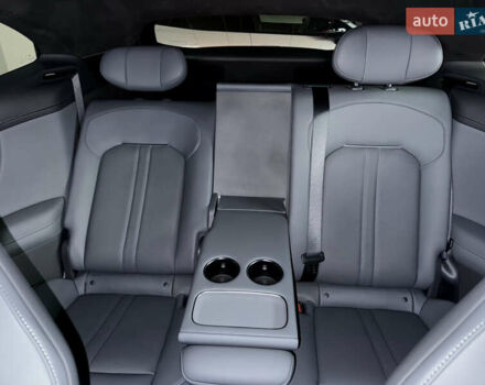 Зеленый Xiaomi YU7, объемом двигателя 0 л и пробегом 1 тыс. км за 64999 $, фото 9 на Automoto.ua