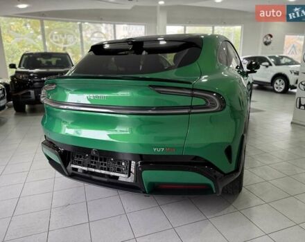 Зелений Xiaomi YU7, об'ємом двигуна 0 л та пробігом 1 тис. км за 64900 $, фото 5 на Automoto.ua
