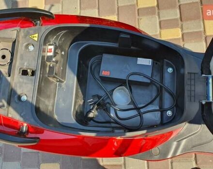 Красный Yadea Luna, объемом двигателя 0 л и пробегом 1 тыс. км за 1120 $, фото 5 на Automoto.ua