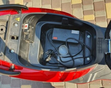 Yadea Luna 2025 в Кропивницком (Кировограде) на Automoto.ua Yadea Luna, объемом двигателя 0 л и пробегом 0 тыс. км за 46000 $, фото 7 на Automoto.ua