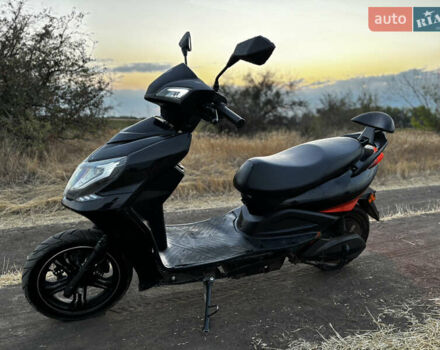 Черный Yadea S-Way, объемом двигателя 0 л и пробегом 3 тыс. км за 963 $, фото 2 на Automoto.ua