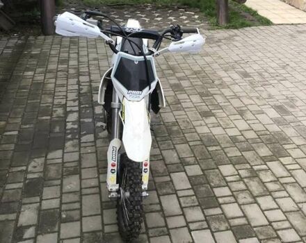Белый YCF 125cc, объемом двигателя 0 л и пробегом 300 тыс. км за 1000 $, фото 1 на Automoto.ua