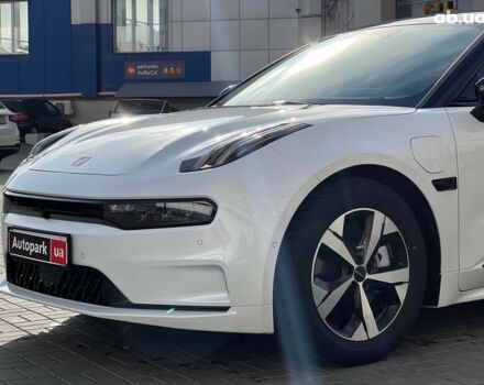 Белый Zeekr 001, объемом двигателя 0 л и пробегом 41 тыс. км за 36690 $, фото 1 на Automoto.ua