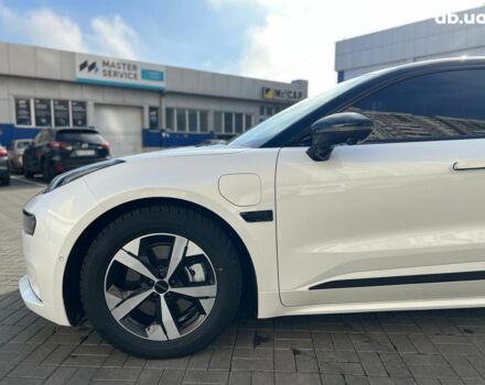 Белый Zeekr 001, объемом двигателя 0 л и пробегом 41 тыс. км за 36690 $, фото 56 на Automoto.ua