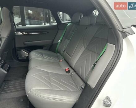 Белый Zeekr 001, объемом двигателя 0 л и пробегом 52 тыс. км за 42990 $, фото 35 на Automoto.ua