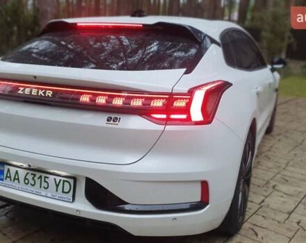 Білий Zeekr 001, об'ємом двигуна 0 л та пробігом 59 тис. км за 32400 $, фото 3 на Automoto.ua