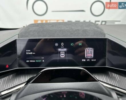 Белый Zeekr 001, объемом двигателя 0 л и пробегом 52 тыс. км за 42990 $, фото 23 на Automoto.ua