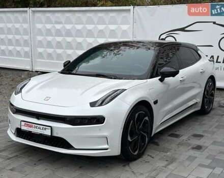 Белый Zeekr 001, объемом двигателя 0 л и пробегом 52 тыс. км за 42990 $, фото 2 на Automoto.ua