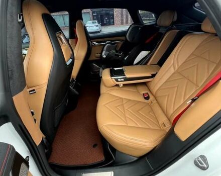 Білий Zeekr 001, об'ємом двигуна 0 л та пробігом 59 тис. км за 32400 $, фото 13 на Automoto.ua
