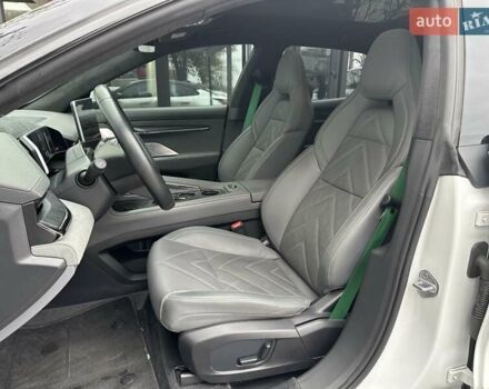 Белый Zeekr 001, объемом двигателя 0 л и пробегом 52 тыс. км за 42990 $, фото 19 на Automoto.ua