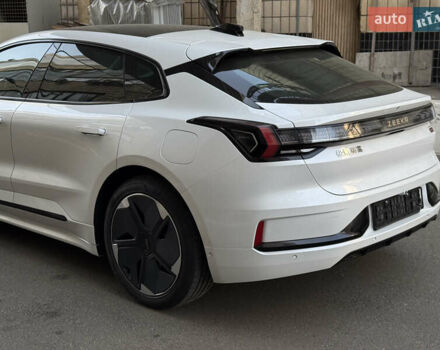 Білий Zeekr 001, об'ємом двигуна 0 л та пробігом 34 тис. км за 32800 $, фото 4 на Automoto.ua