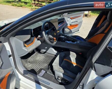 Белый Zeekr 001, объемом двигателя 0 л и пробегом 49 тыс. км за 41000 $, фото 11 на Automoto.ua
