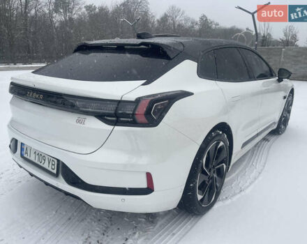 Белый Zeekr 001, объемом двигателя 0 л и пробегом 26 тыс. км за 36500 $, фото 3 на Automoto.ua