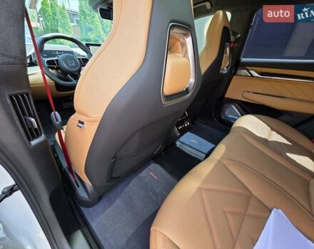 Белый Zeekr 001, объемом двигателя 0 л и пробегом 14 тыс. км за 53800 $, фото 18 на Automoto.ua