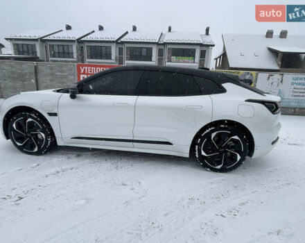 Белый Zeekr 001, объемом двигателя 0 л и пробегом 26 тыс. км за 36500 $, фото 6 на Automoto.ua