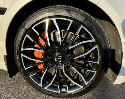 Белый Zeekr 001, объемом двигателя 0 л и пробегом 14 тыс. км за 40900 $, фото 14 на Automoto.ua