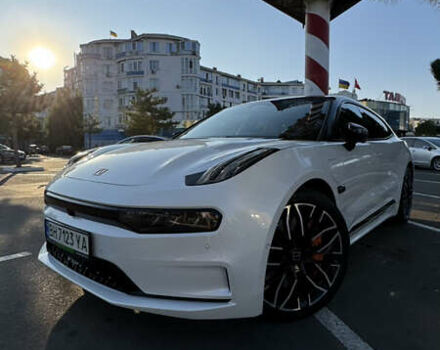 Белый Zeekr 001, объемом двигателя 0 л и пробегом 14 тыс. км за 40900 $, фото 3 на Automoto.ua