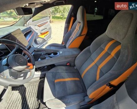 Белый Zeekr 001, объемом двигателя 0 л и пробегом 49 тыс. км за 41000 $, фото 4 на Automoto.ua