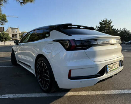 Белый Zeekr 001, объемом двигателя 0 л и пробегом 14 тыс. км за 40900 $, фото 2 на Automoto.ua