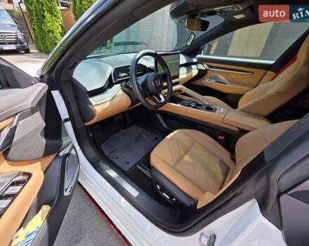 Белый Zeekr 001, объемом двигателя 0 л и пробегом 14 тыс. км за 53800 $, фото 11 на Automoto.ua