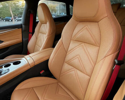 Белый Zeekr 001, объемом двигателя 0 л и пробегом 14 тыс. км за 40900 $, фото 25 на Automoto.ua