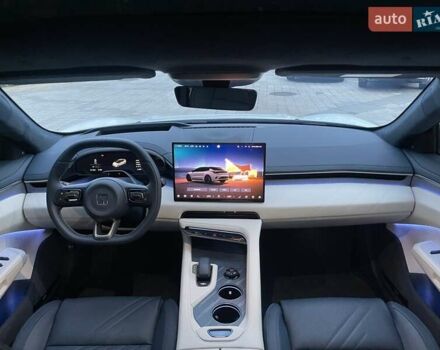 Белый Zeekr 001, объемом двигателя 0 л и пробегом 21 тыс. км за 39900 $, фото 4 на Automoto.ua