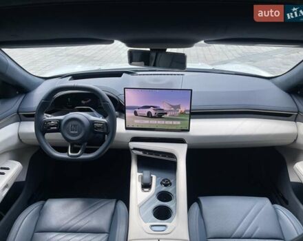 Белый Zeekr 001, объемом двигателя 0 л и пробегом 9 тыс. км за 39900 $, фото 6 на Automoto.ua