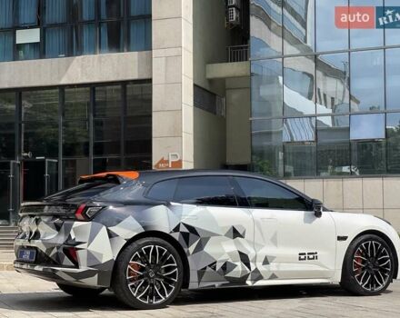 Белый Zeekr 001, объемом двигателя 0 л и пробегом 20 тыс. км за 44900 $, фото 2 на Automoto.ua