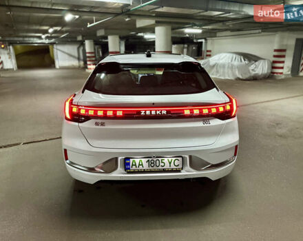 Білий Zeekr 001, об'ємом двигуна 0 л та пробігом 2 тис. км за 40000 $, фото 10 на Automoto.ua