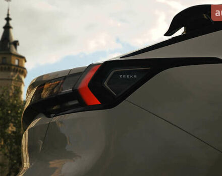 Белый Zeekr 001, объемом двигателя 0 л и пробегом 13 тыс. км за 45000 $, фото 19 на Automoto.ua