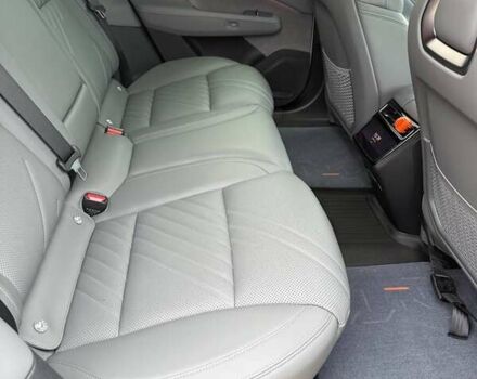 Белый Zeekr 001, объемом двигателя 0 л и пробегом 8 тыс. км за 45000 $, фото 21 на Automoto.ua