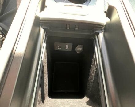 Zeekr 001 2024 в Днепре (Днепропетровске) на Automoto.ua Белый Zeekr 001, объемом двигателя 0 л и пробегом 1 тыс. км за 51000 $, фото 13 на Automoto.ua