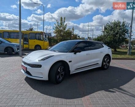 Білий Zeekr 001, об'ємом двигуна 0 л та пробігом 35 тис. км за 34000 $, фото 39 на Automoto.ua