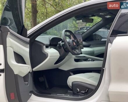 Белый Zeekr 001, объемом двигателя 0 л и пробегом 23 тыс. км за 42900 $, фото 5 на Automoto.ua