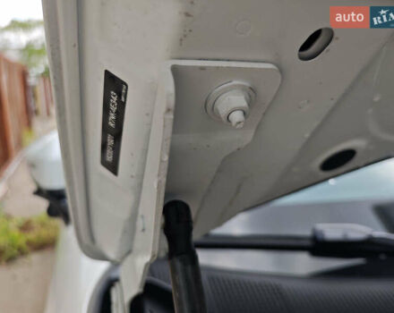 Білий Zeekr 001, об'ємом двигуна 0 л та пробігом 10 тис. км за 37500 $, фото 4 на Automoto.ua