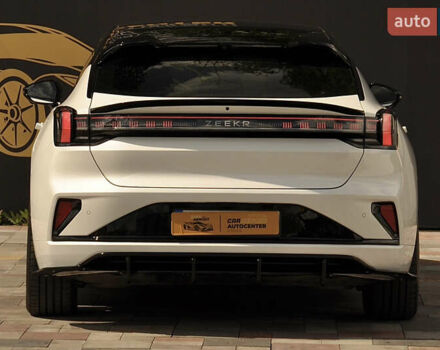 Белый Zeekr 001, объемом двигателя 0 л и пробегом 11 тыс. км за 50500 $, фото 5 на Automoto.ua